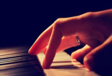 雷速体育官网：廉颇老矣！皇马认为阿拉巴无法出战强强对话 伯纳乌生涯到头了？.